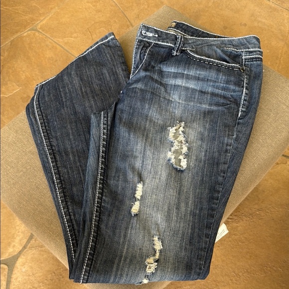 Distressed YMI Blue Jeans for Women With Black Button Detail - Picture 1 of 5